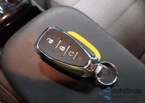 2025 Chevrolet Trax Fwd Lt из США, поврежденный, VIN KL77LHEP0SC042449